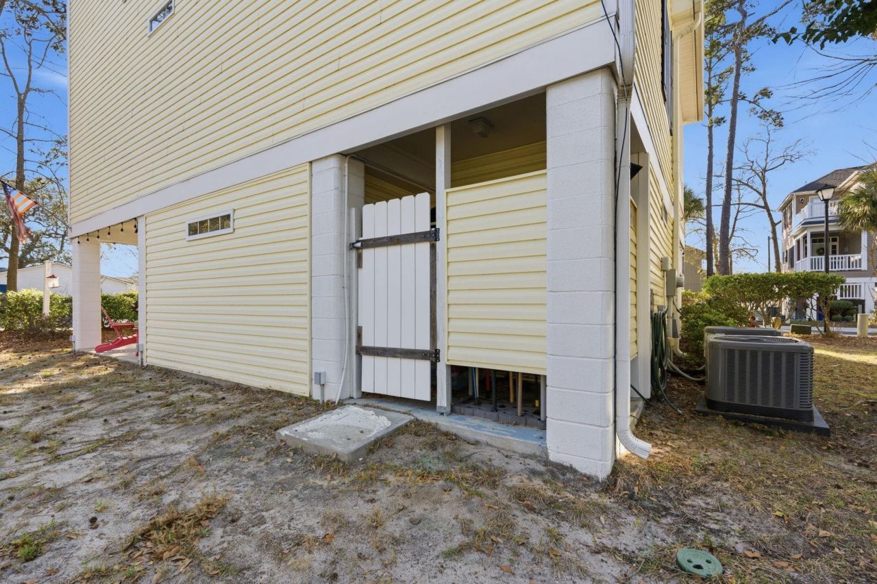 611 South Palmetto Way Photo 32