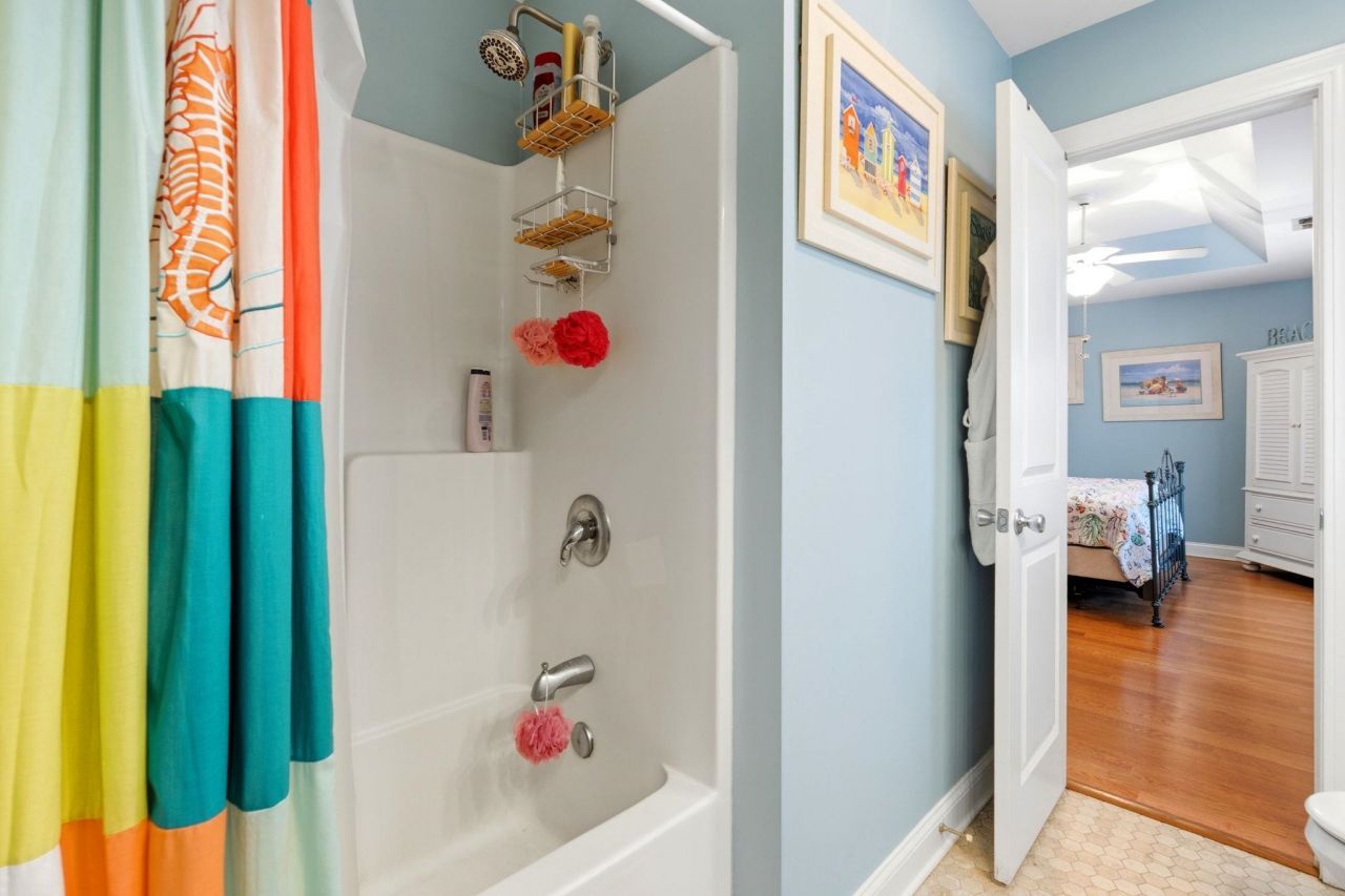 611 South Palmetto Way Photo 7