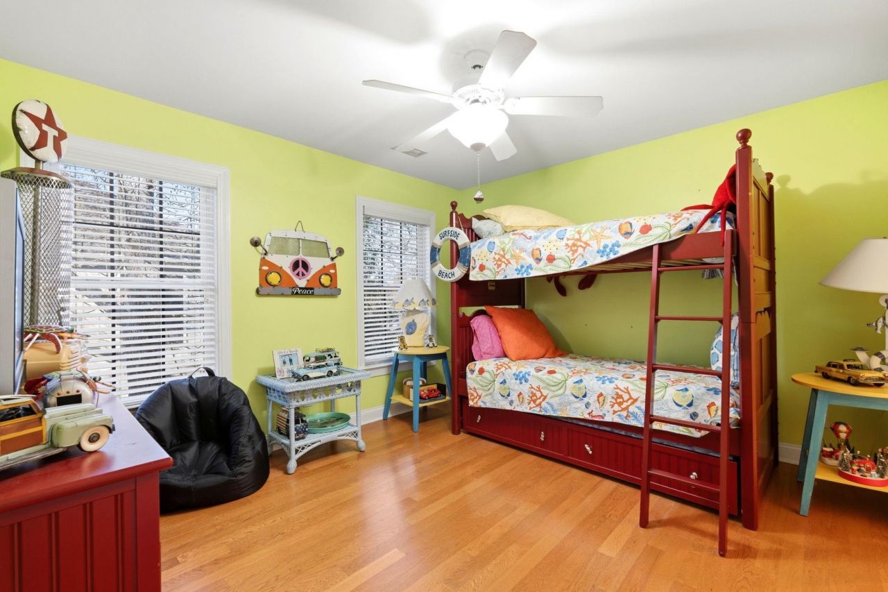 611 South Palmetto Way Photo 9