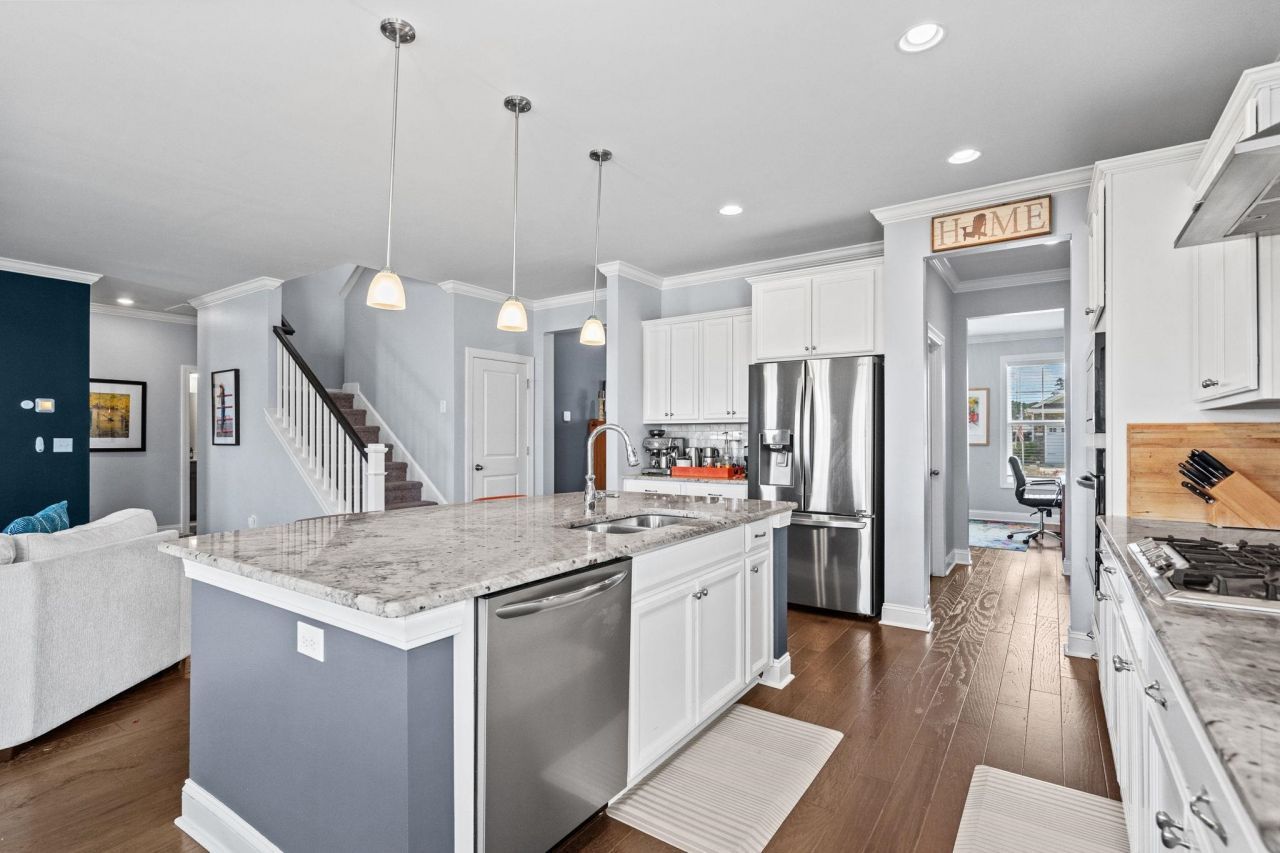 2659 Stellar Loop Photo 18