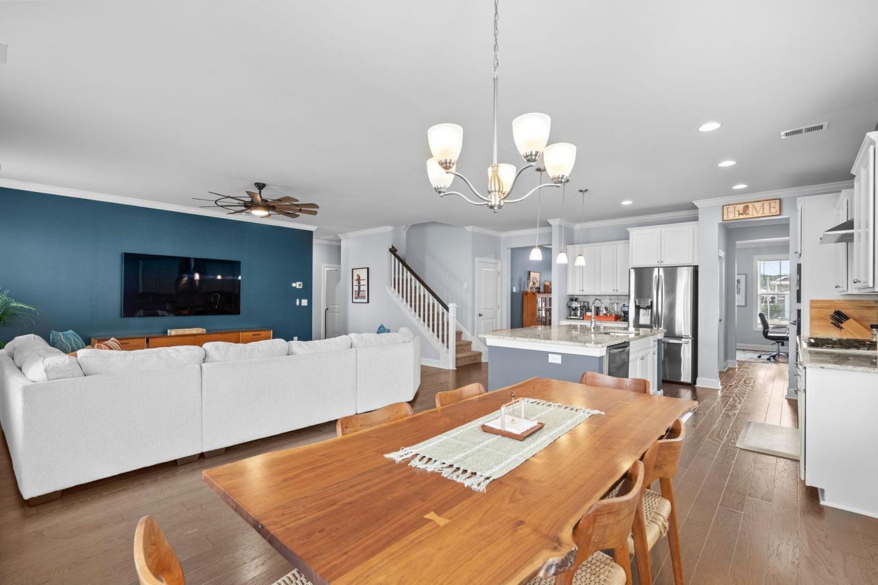 2659 Stellar Loop Photo 22