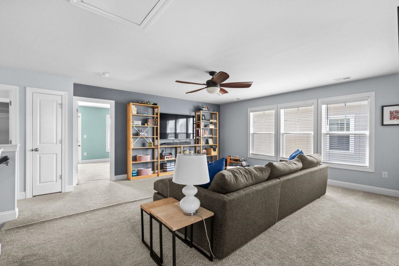 2659 Stellar Loop Photo 42