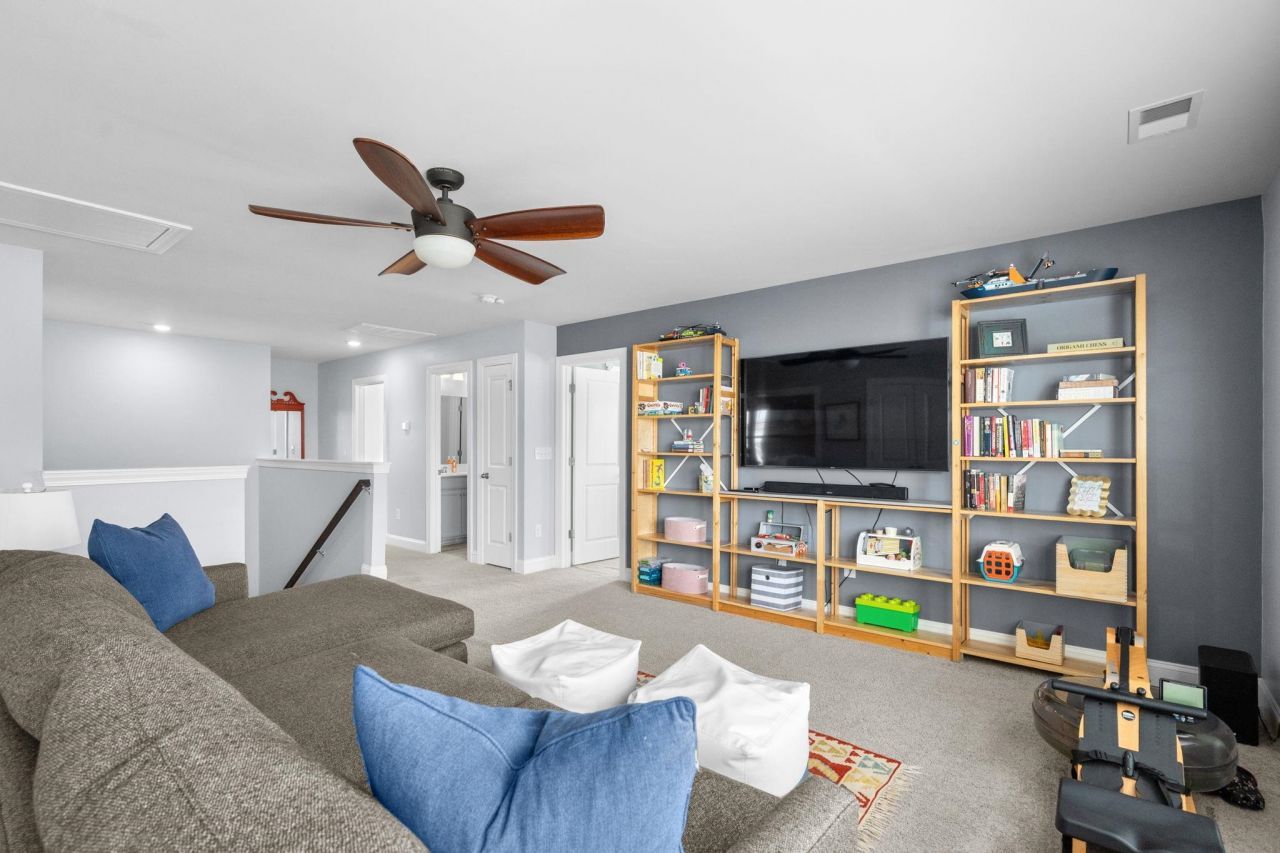 2659 Stellar Loop Photo 43