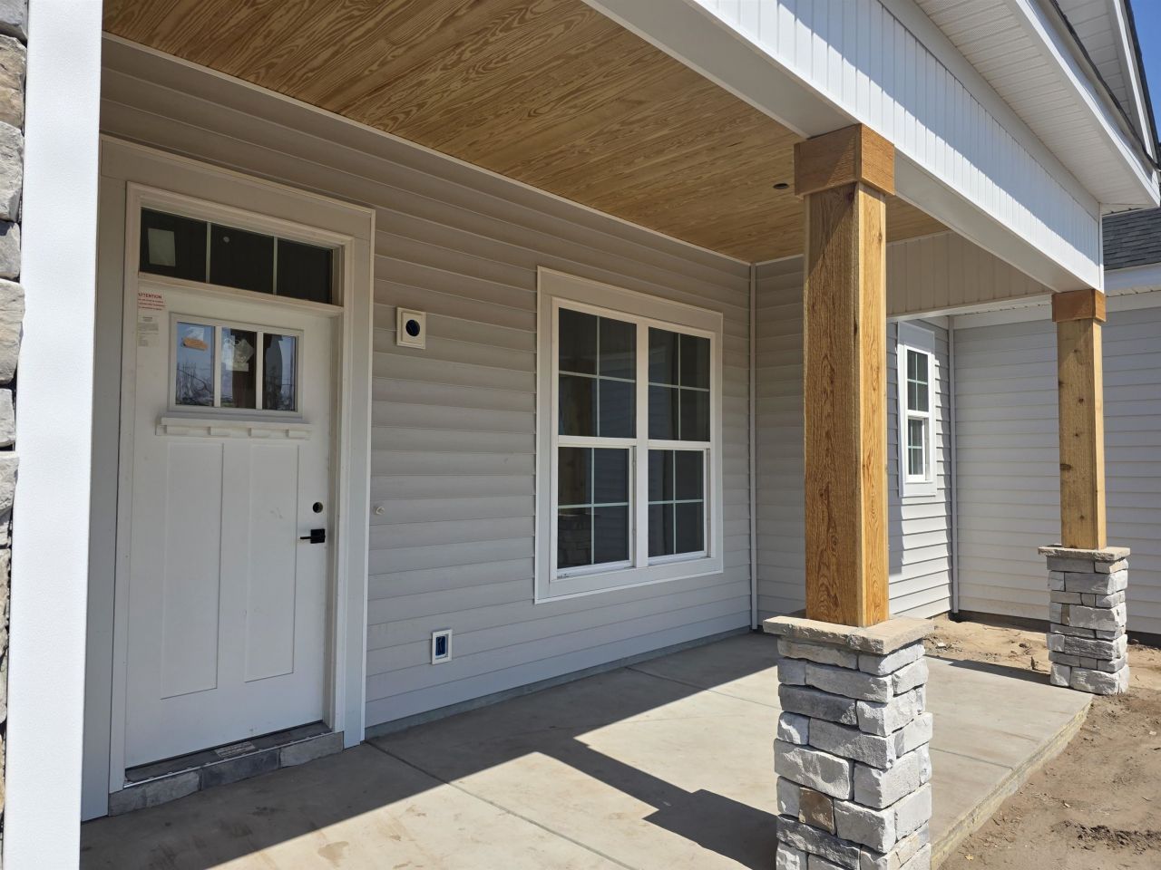 4793 Huckleberry Ln. Photo 7