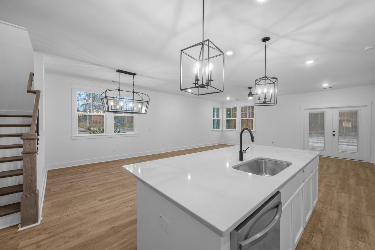 4950 Huckleberry Ln. Photo 8