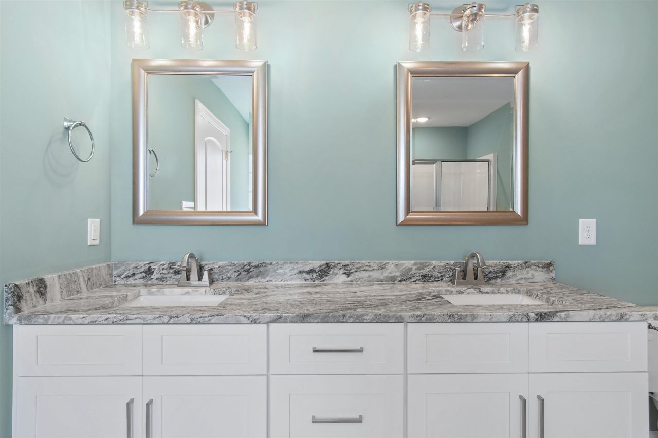 1800 Nichols Hwy.  Photo 21