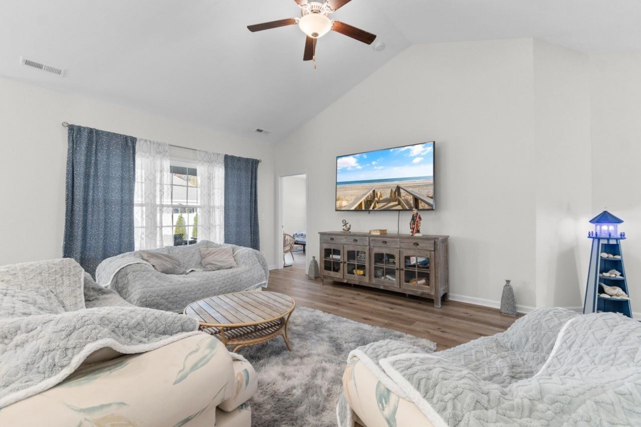 655 Rycola Circle Photo 10