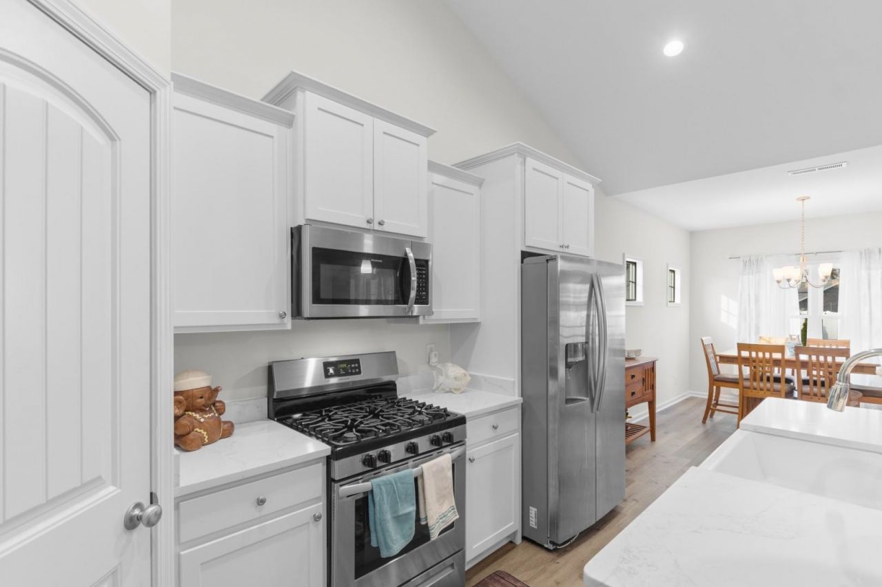 655 Rycola Circle Photo 4