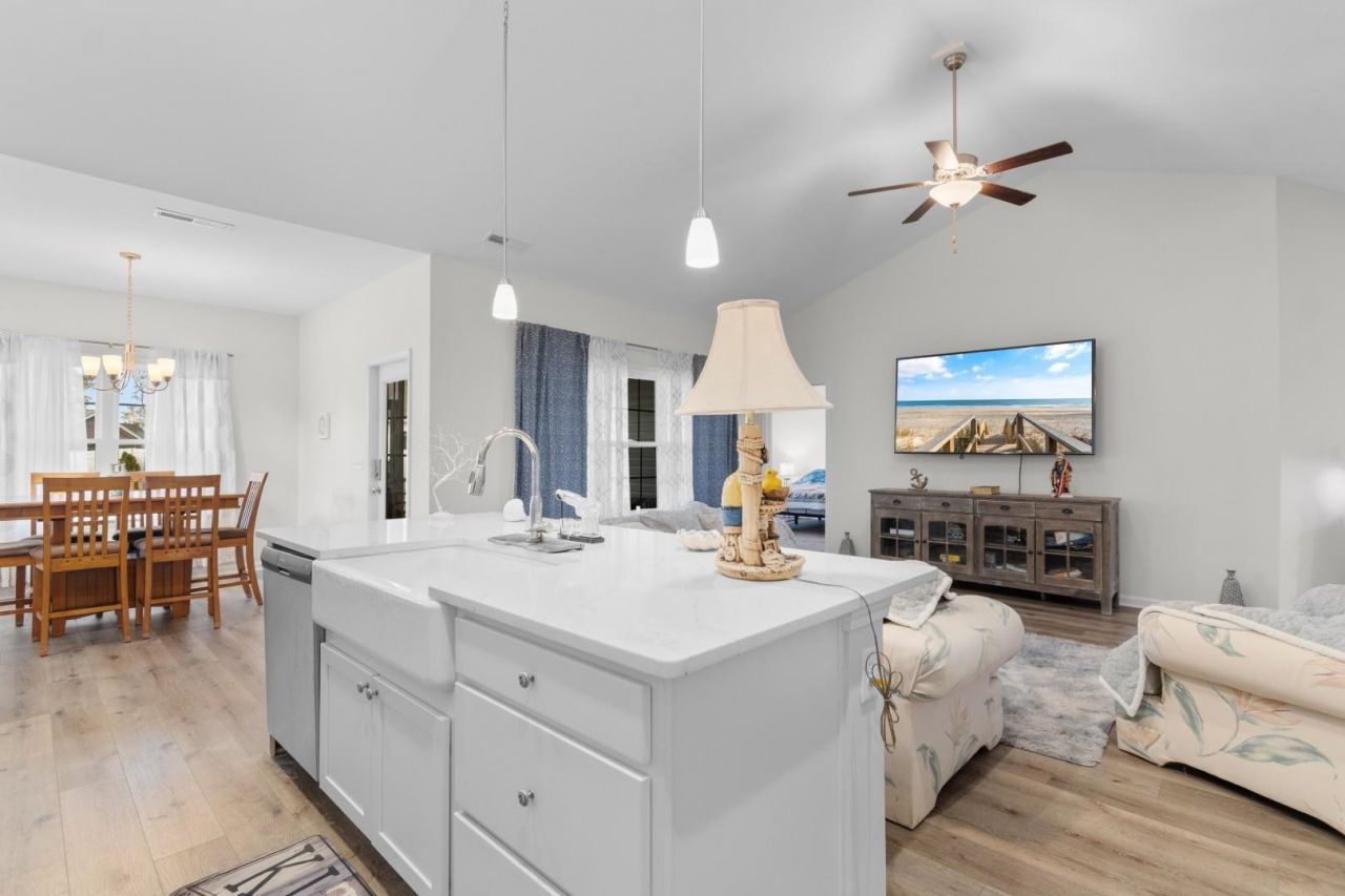 655 Rycola Circle Photo 5