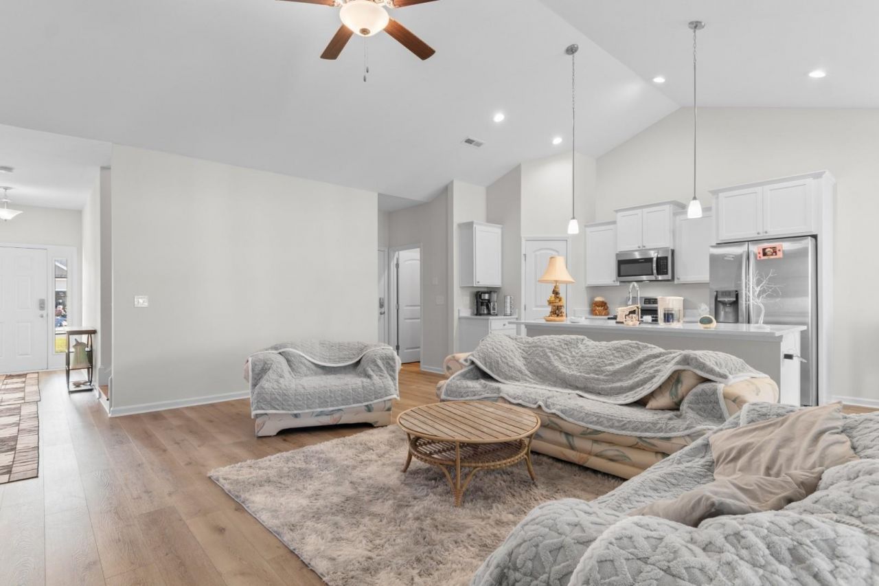 655 Rycola Circle Photo 9