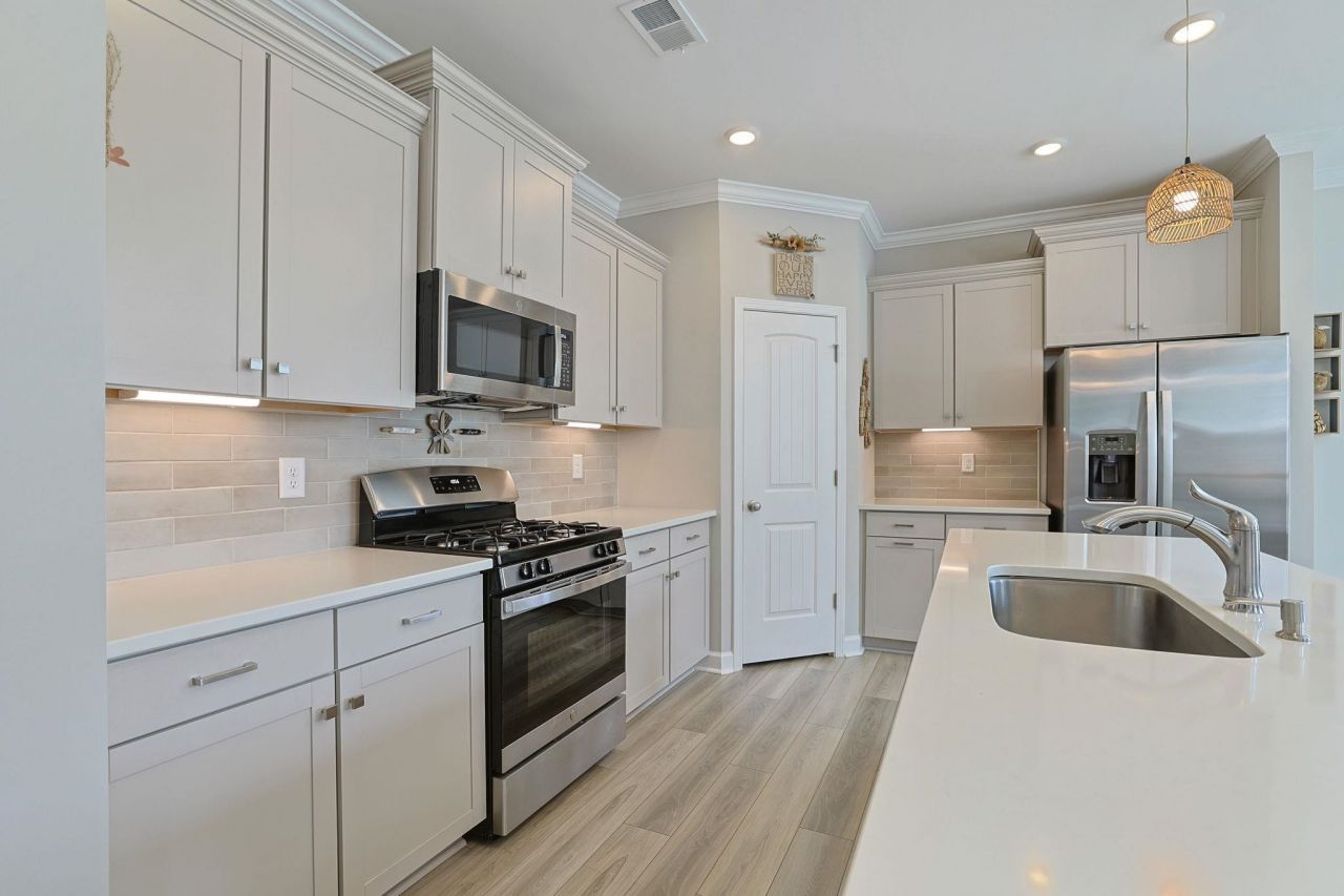 309 Portofino Dr.  Photo 8