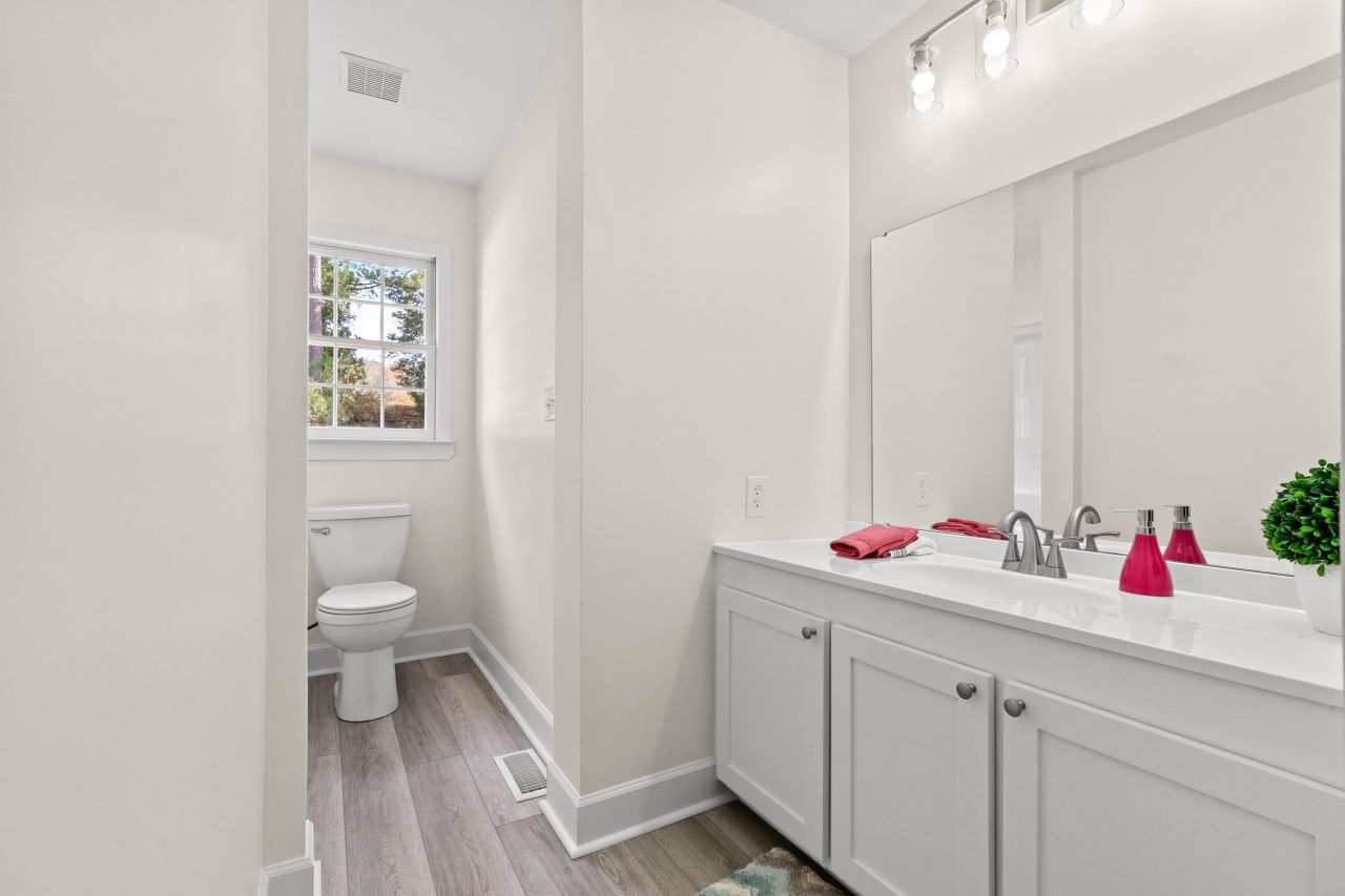 83 Pond St.  Photo 15