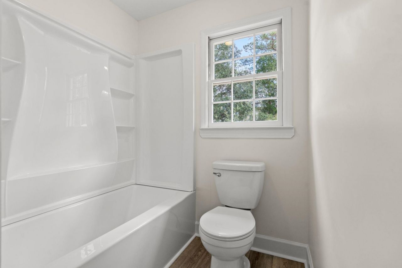 83 Pond St.  Photo 16