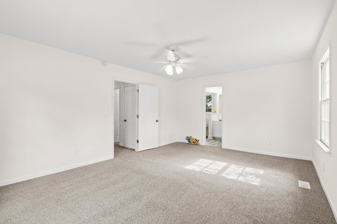 83 Pond St.  Photo 17