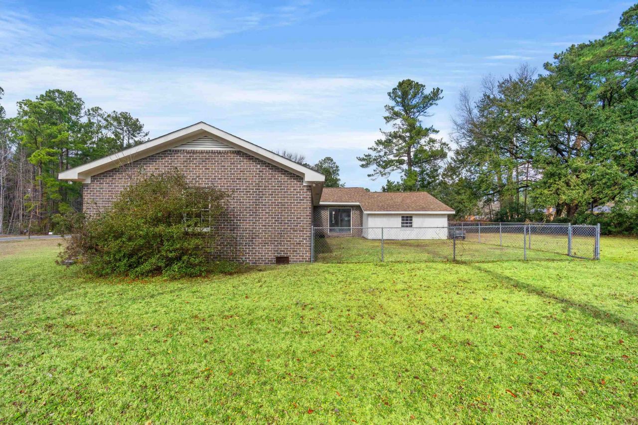 83 Pond St.  Photo 19