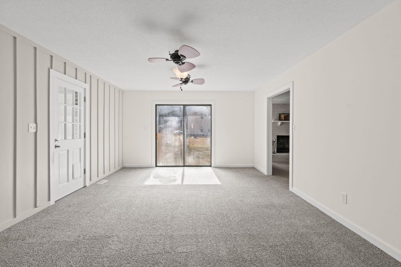 83 Pond St.  Photo 7