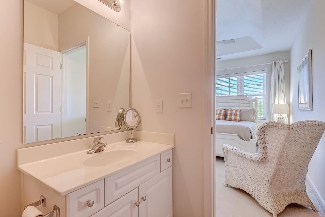 601 Hillside Dr. Photo 16