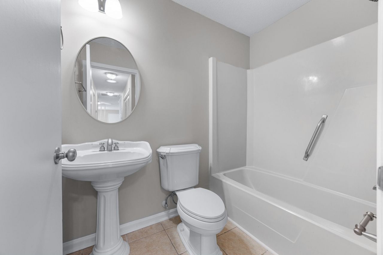 522 Plantation Dr. Photo 23