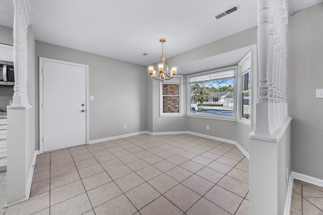 522 Plantation Dr. Photo 6