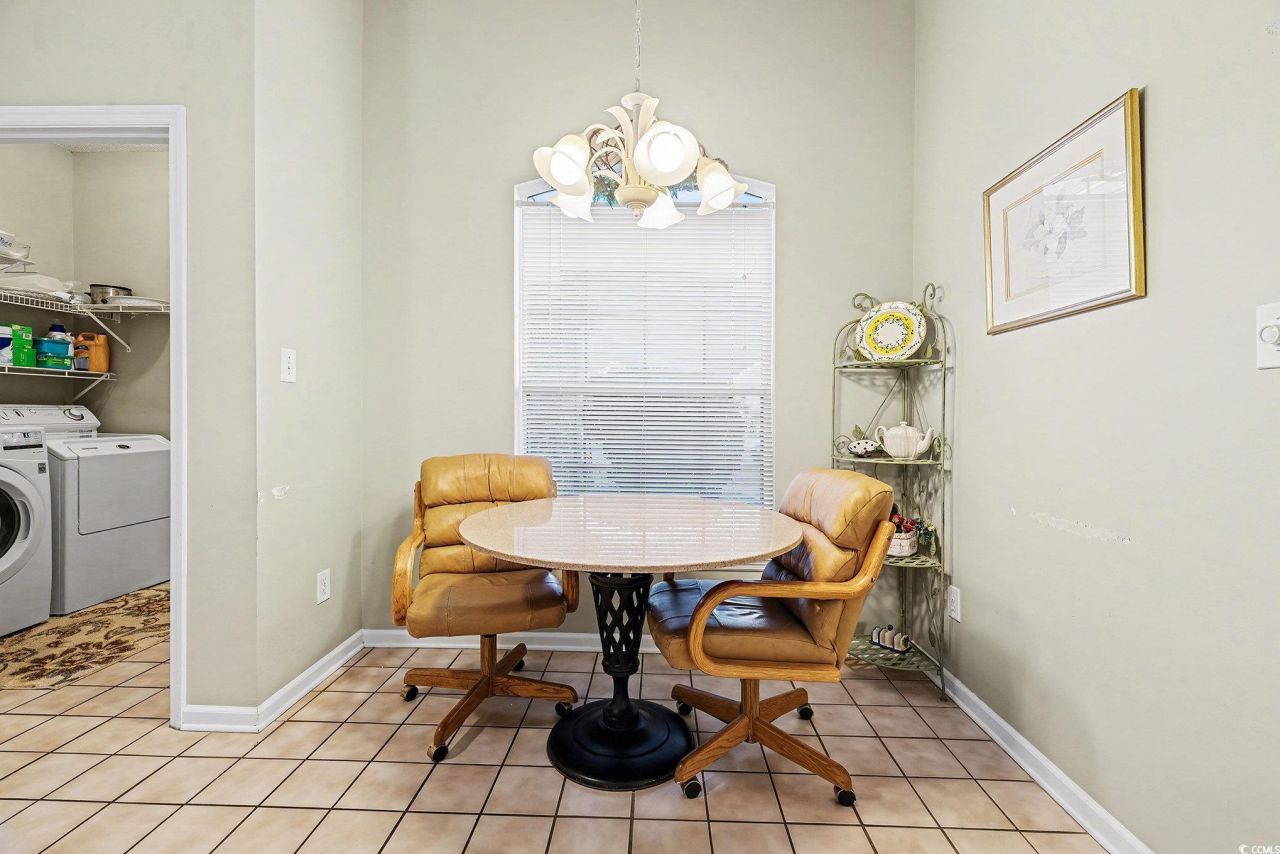 1650 Sedgefield Dr. Photo 10