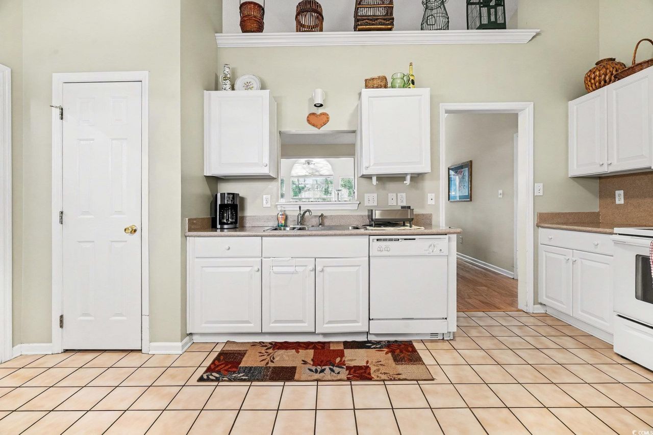 1650 Sedgefield Dr. Photo 13