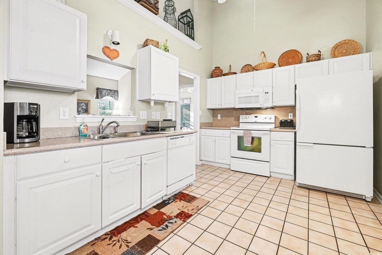 1650 Sedgefield Dr. Photo 14