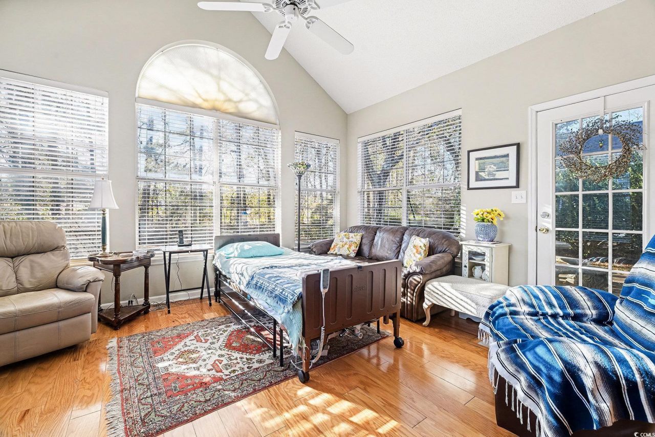 1650 Sedgefield Dr. Photo 18