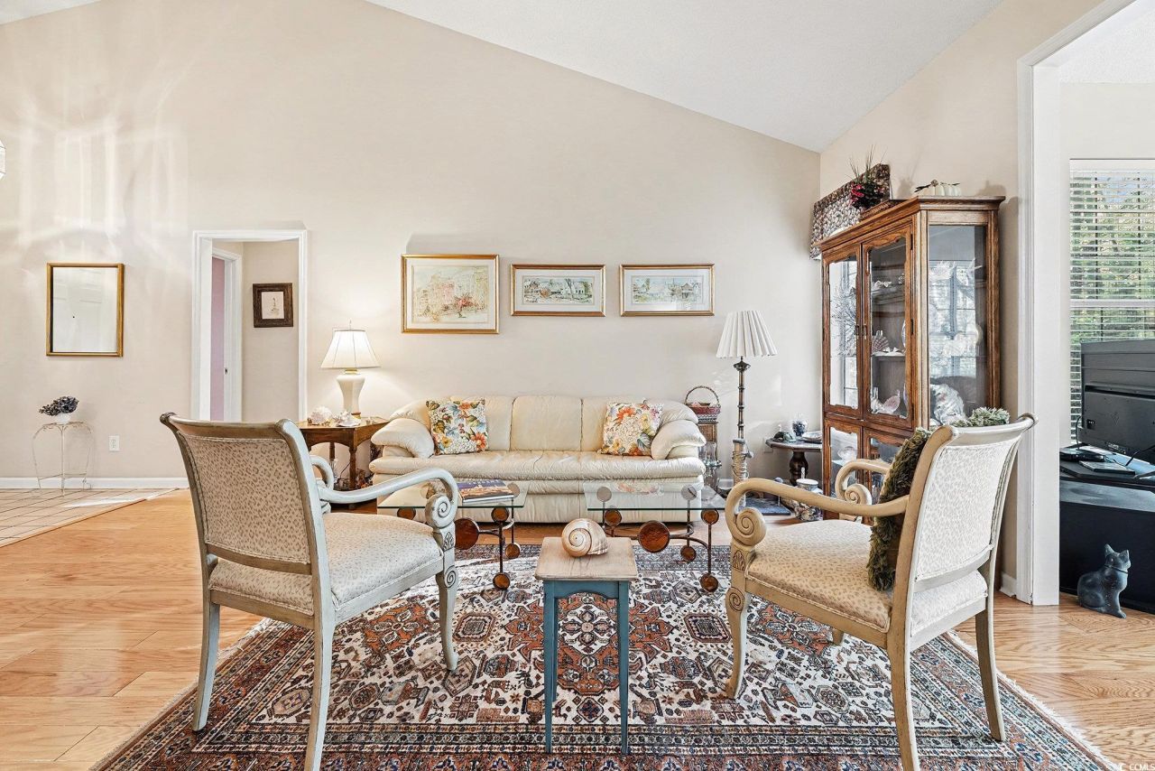 1650 Sedgefield Dr. Photo 6