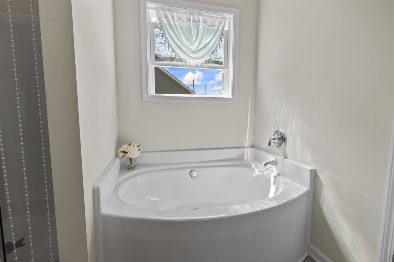 232 Red Maple Loop Photo 13