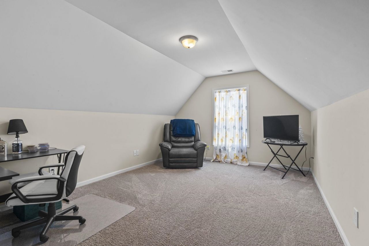 232 Red Maple Loop Photo 8