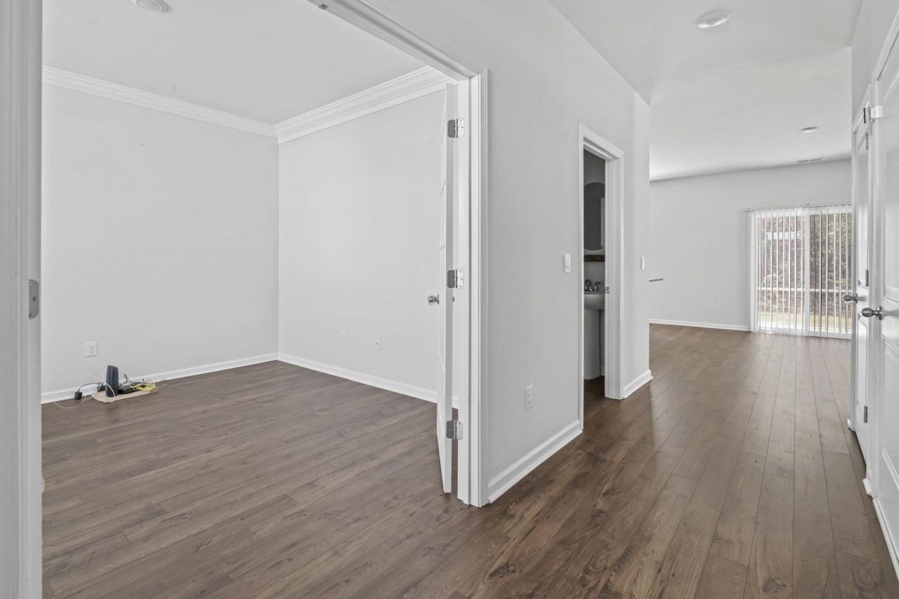 543 Meadowgrass Ct. Photo 14