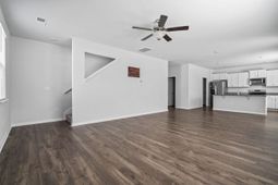 543 Meadowgrass Ct. photo 4