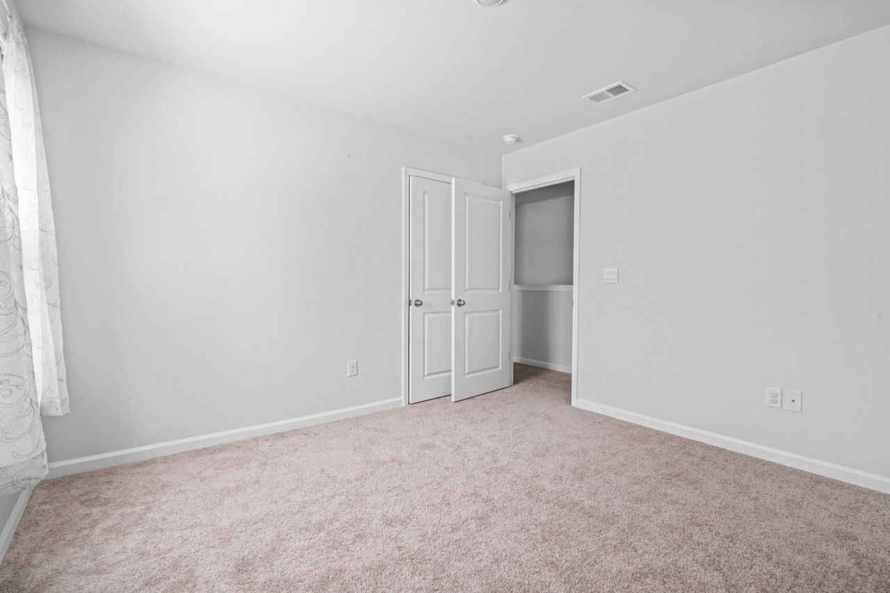 543 Meadowgrass Ct. Photo 25