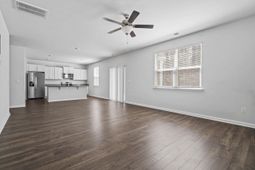 543 Meadowgrass Ct. photo 4