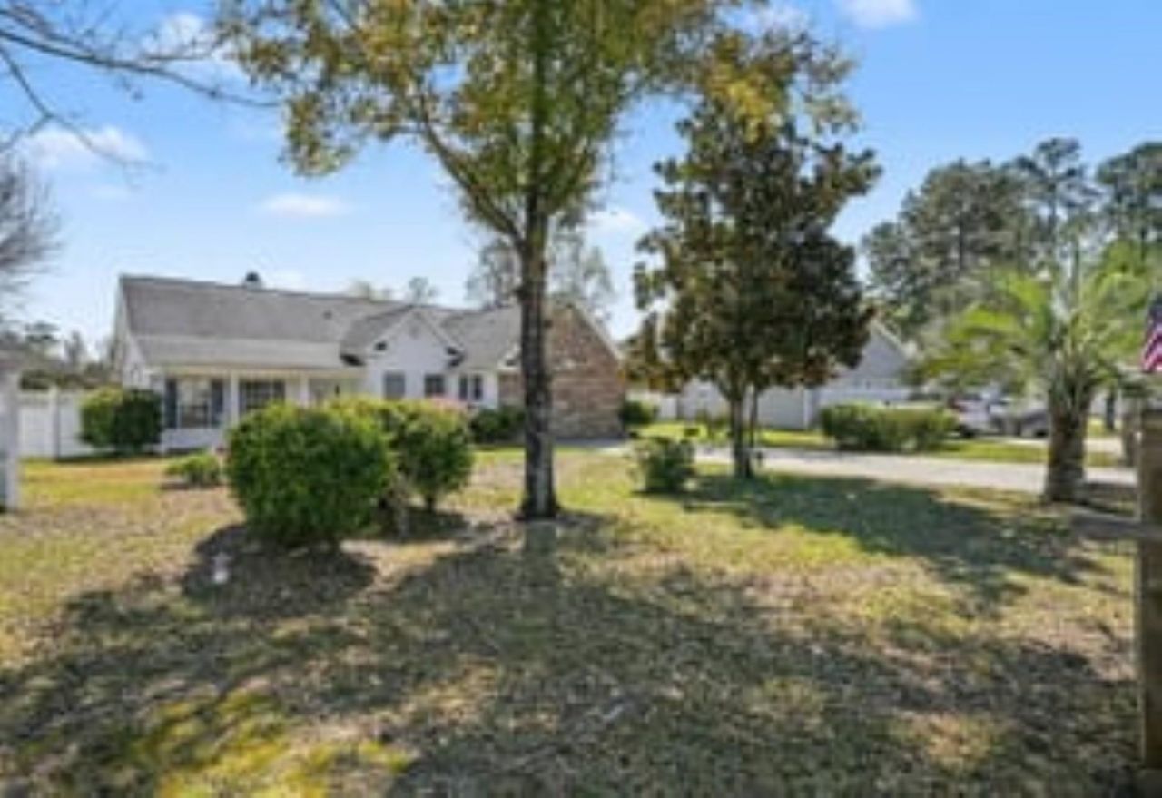 2620 Holmes Ct. S Photo 41