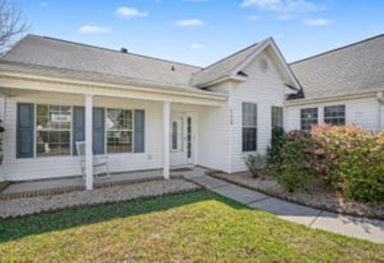 2620 Holmes Ct. S Photo 44