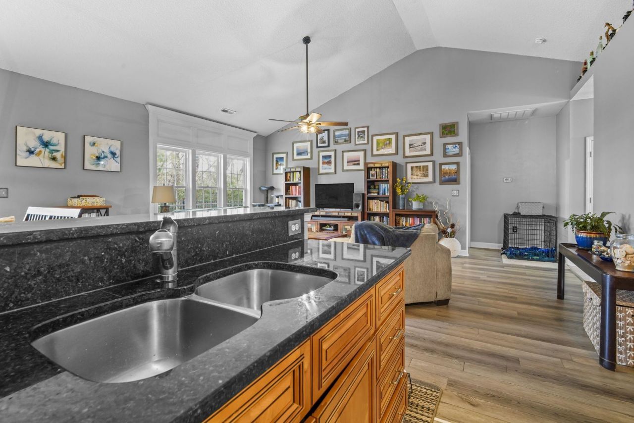 785 Rambler Ct. Photo 10