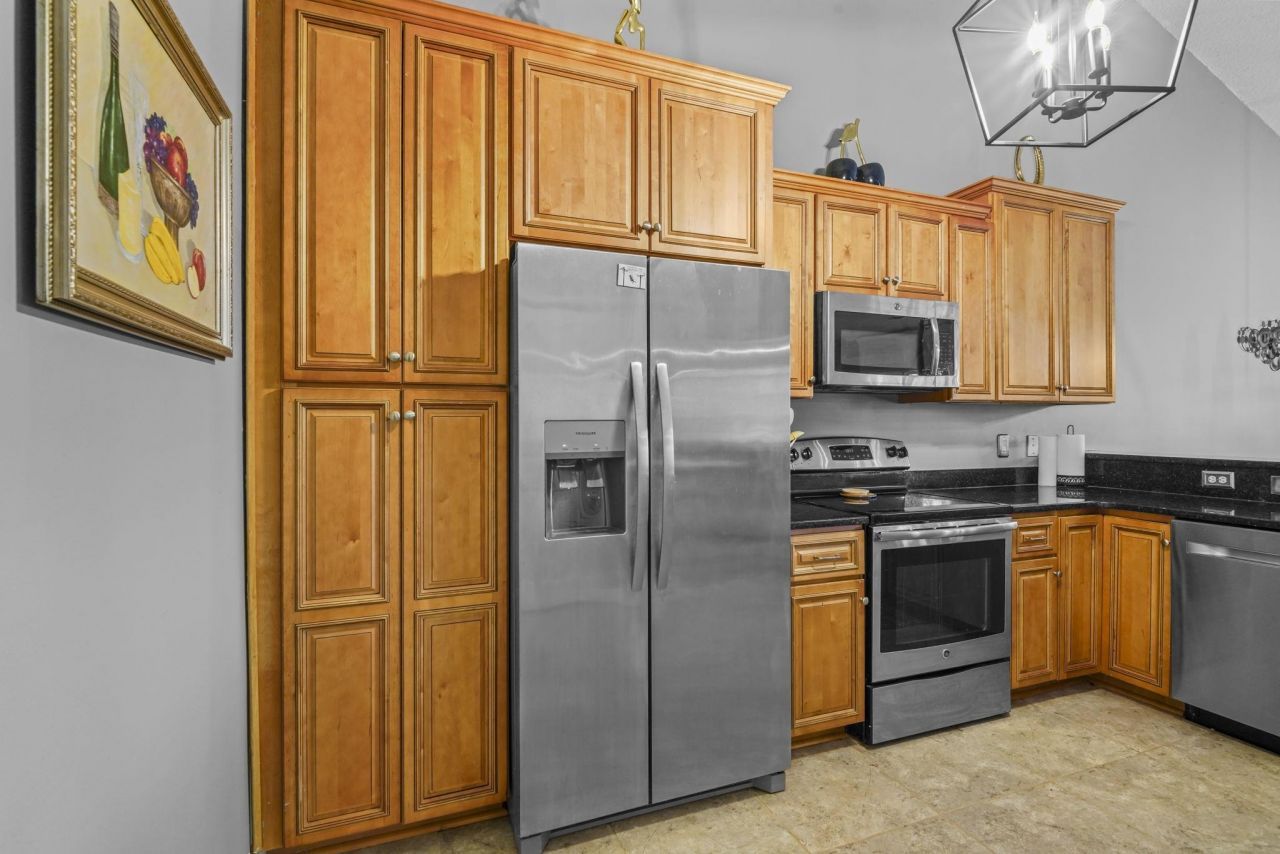 785 Rambler Ct. Photo 6