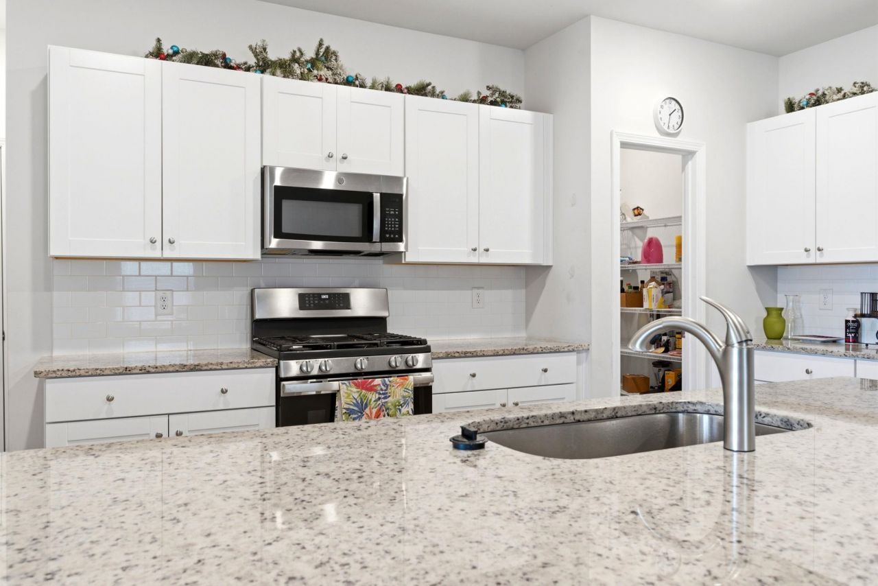 723 Joywood Dr. Photo 16