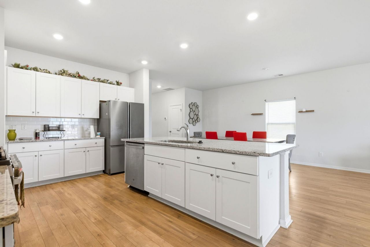 723 Joywood Dr. Photo 21