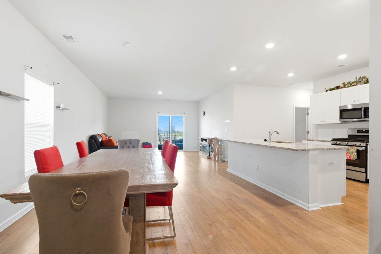 723 Joywood Dr. Photo 7