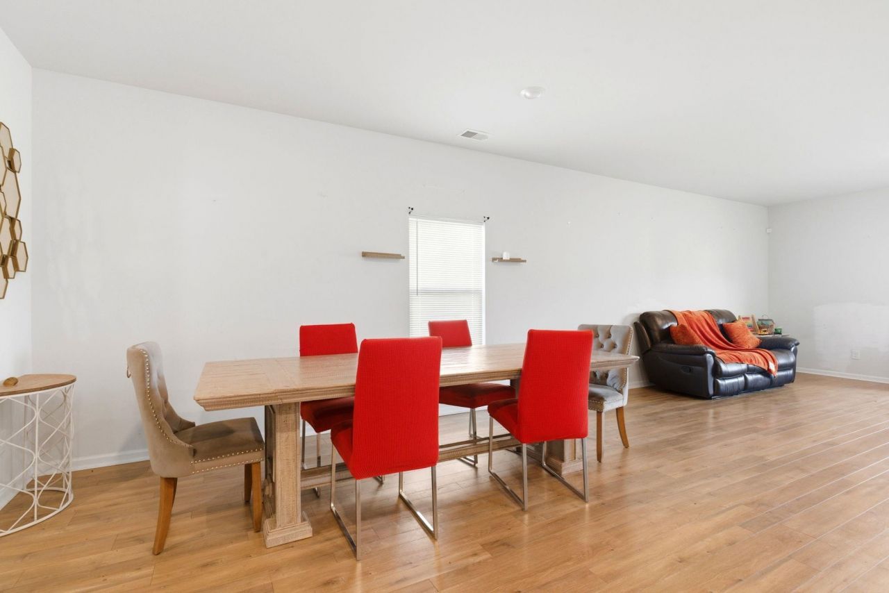 723 Joywood Dr. Photo 8