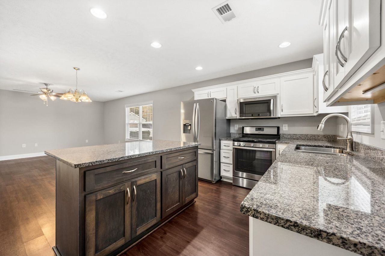 3124 Slade Dr. Photo 11