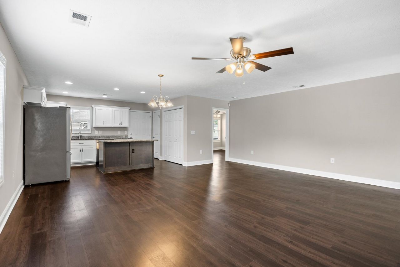 3124 Slade Dr. Photo 14