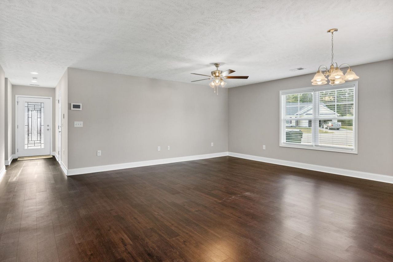 3124 Slade Dr. Photo 15