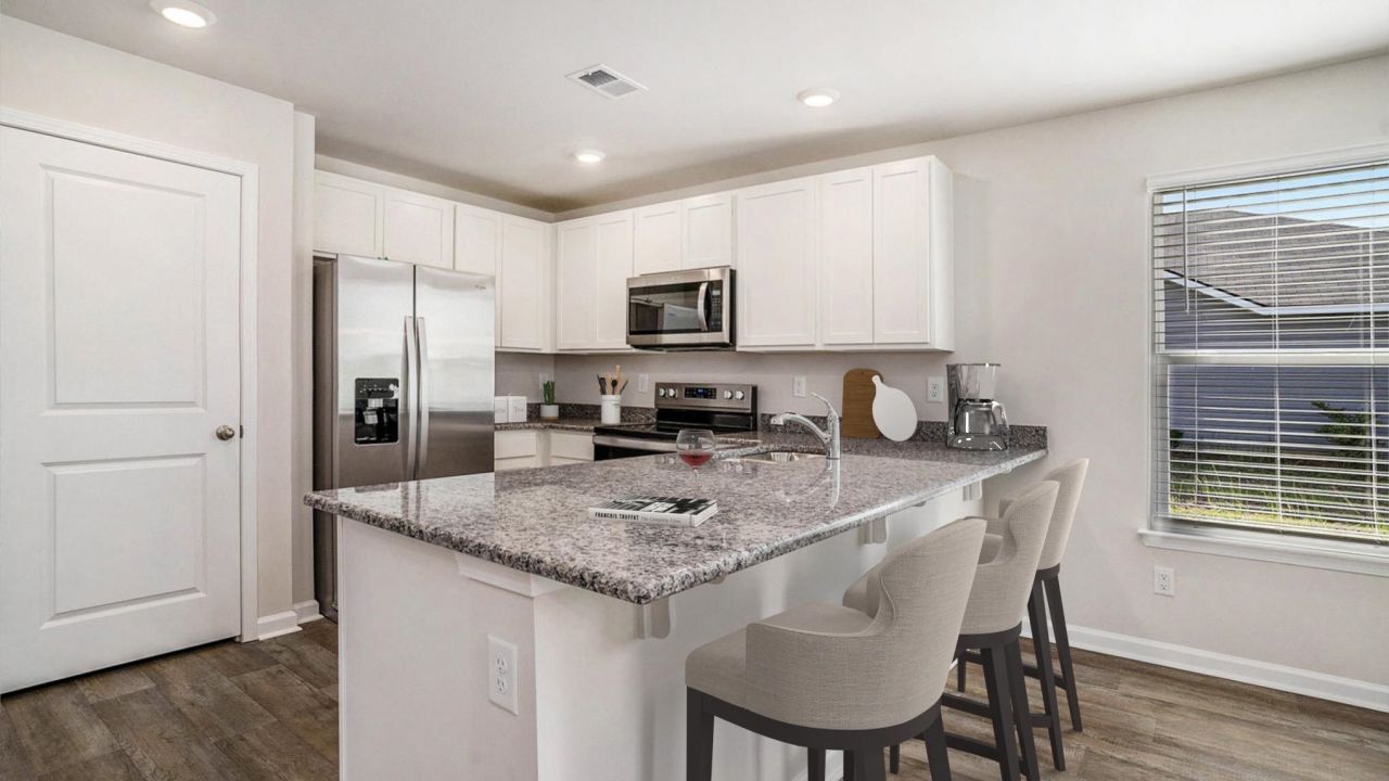 3008 Waterfall Way Photo 4