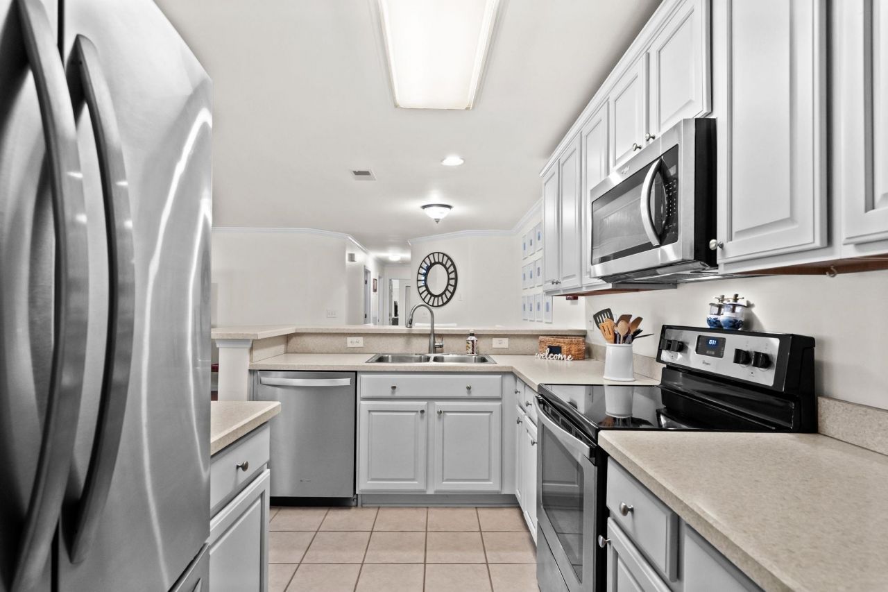 4660 Fringetree Dr. Photo 15