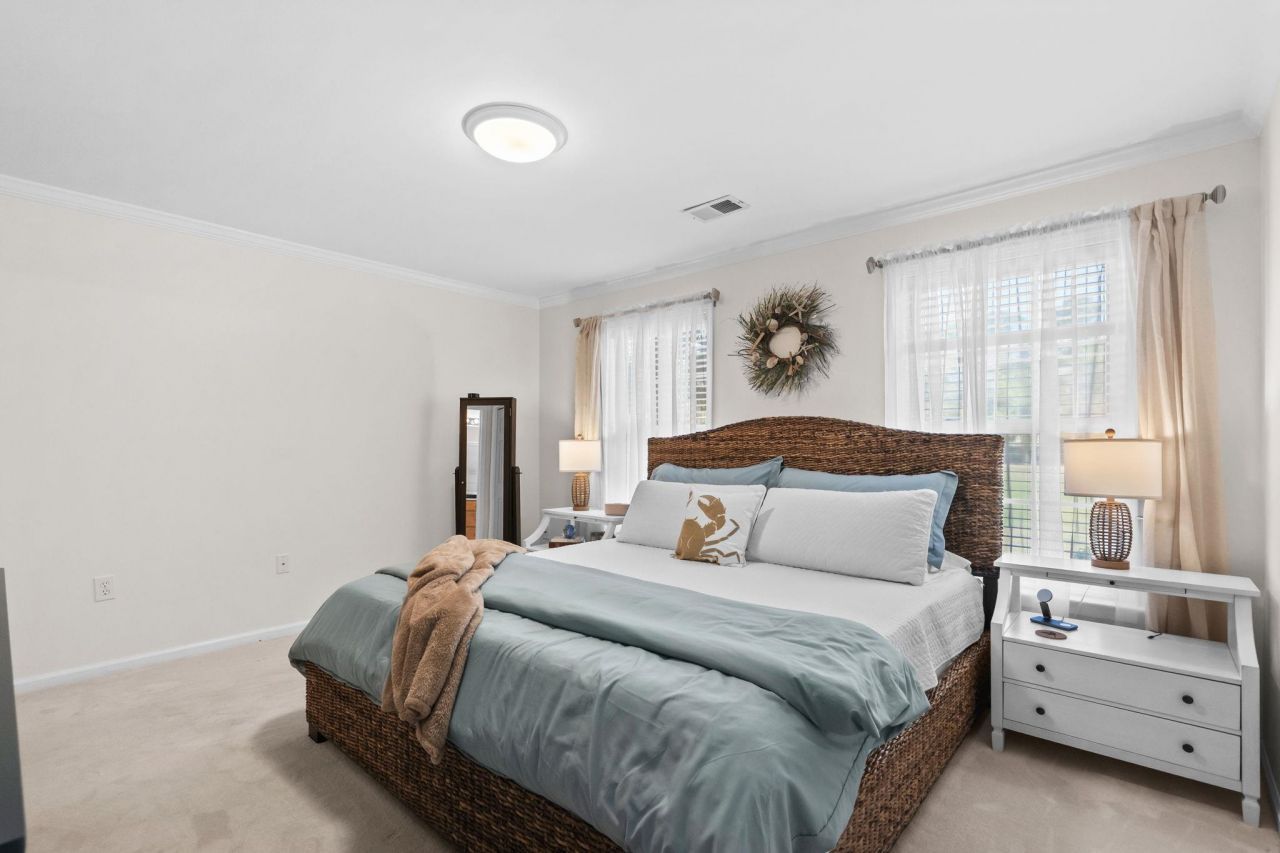 4660 Fringetree Dr. Photo 25