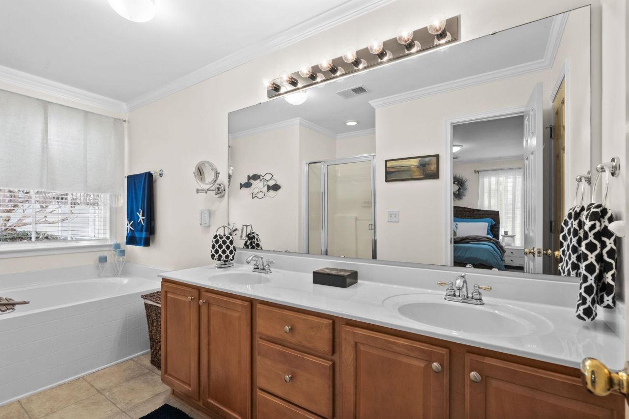 4660 Fringetree Dr. Photo 27