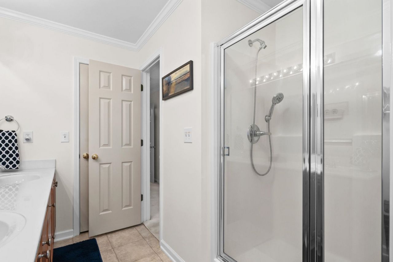 4660 Fringetree Dr. Photo 29